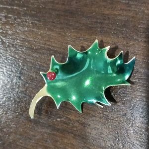 Vintage Signed Cerrito Enamel Brooch Hollyleaf & Berry 2x1" gold tone green red
